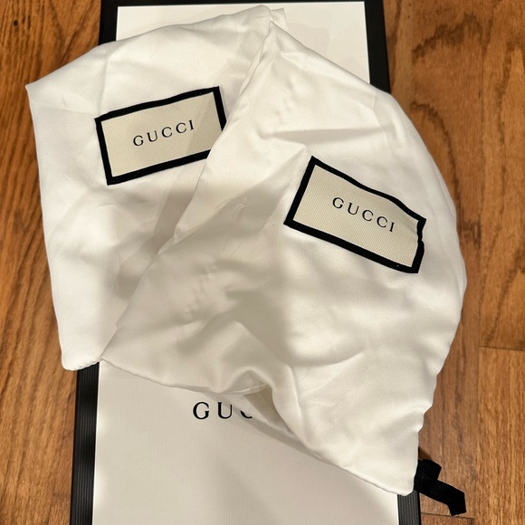 Gucci leather thong sandals with double G - Picture 3 of 5